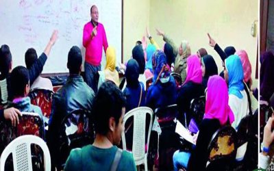 غلق «السناتر» يقلق أولياء الأمور.. و«التعليم»: لن نترك الطلاب فريسة للمراكز